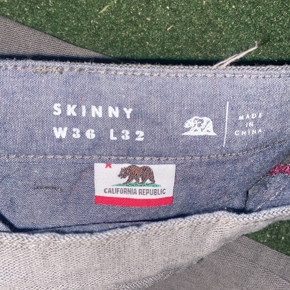 Work pants bundle - Picture 9 of 11